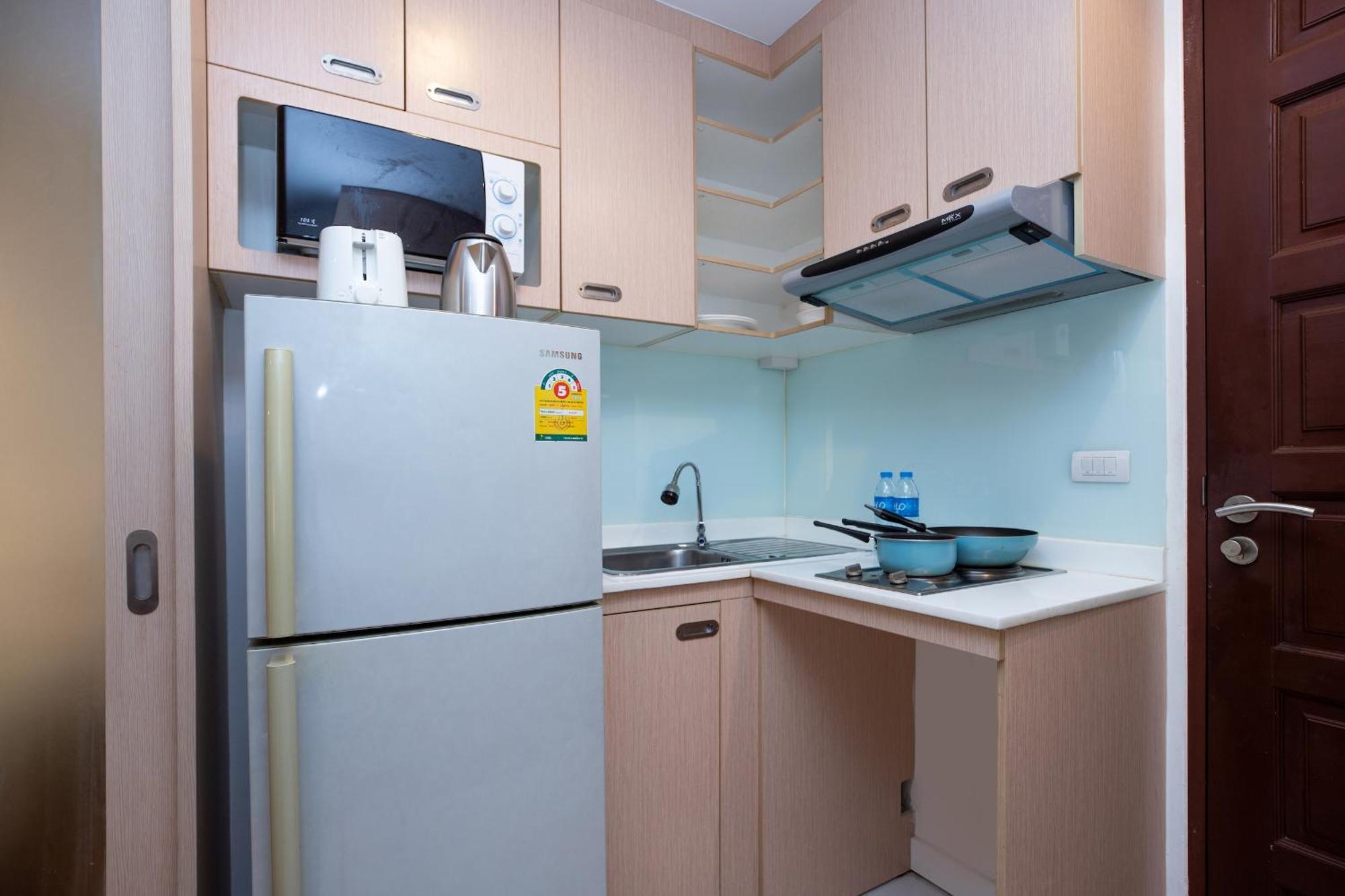 Icheck Inn Residences Patong Экстерьер фото